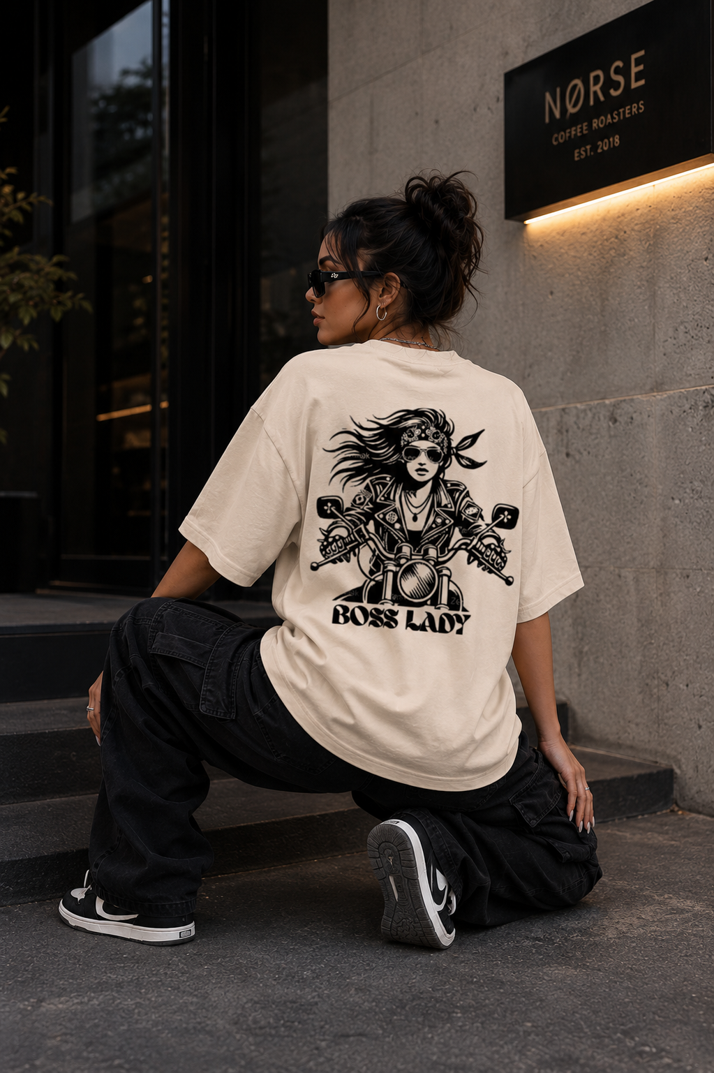 Boss Lady Backdrop Relaxed Fit